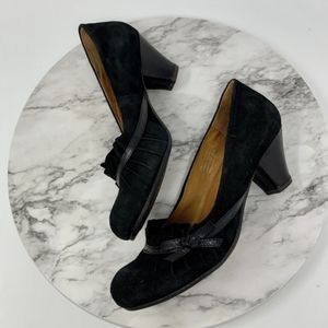 Naya Cailin suede ruffle pumps low heel black 8